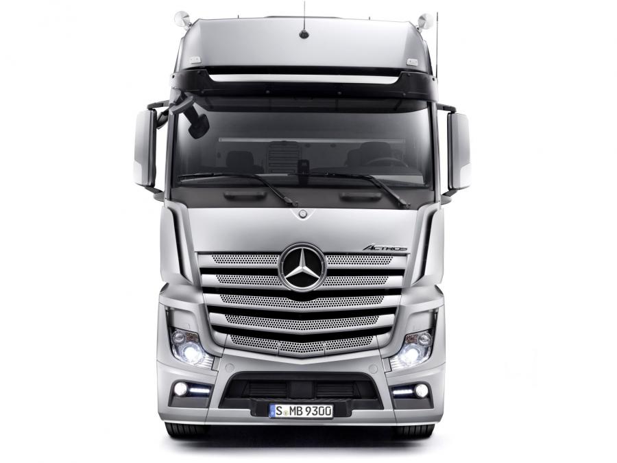  Mercedes-Benz Actros 1851 2011 года  (фото 6 из 14)